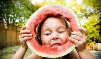 吃瓜吃到自家死讯免费,吃瓜群众意外见证自家悲剧，免费见证生死瞬间