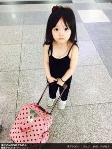 日本小萝莉写真,纯真童颜下的时尚魅力