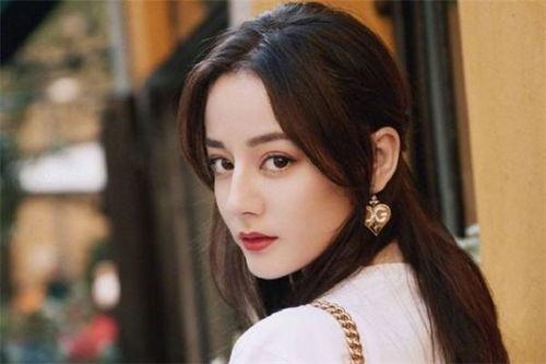 娱乐与明星排名,明星闪耀，娱乐排行揭晓