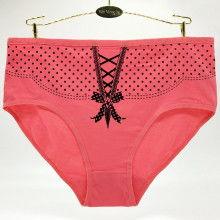 女人的三角裤视频,揭秘女性三角裤背后的秘密与时尚演变