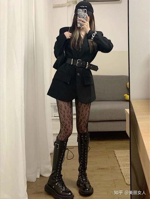 平顶山丝袜群,平顶山丝袜群的时尚传奇