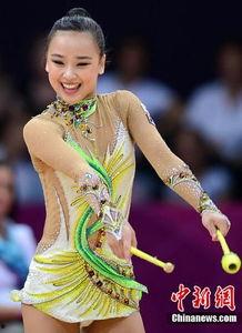 孙妍在丝袜,展现东方美韵的时尚演绎