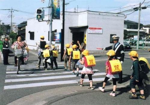 日本赤身学校,揭秘日本赤身学校的独特文化体验