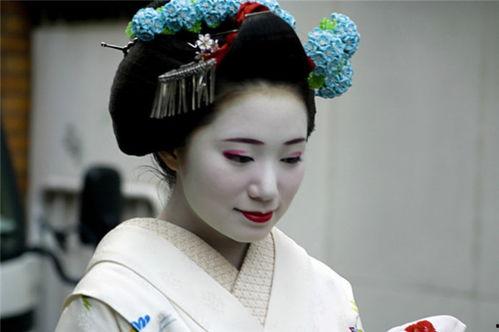 现代日本艺伎生活,揭秘现代日本艺伎的日常生活